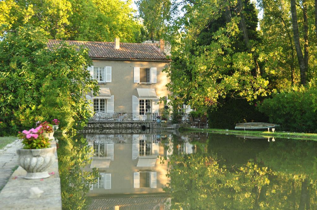 Hôtel Domaine Du Moulin à Saint-Laurent-des-Arbres Extérieur photo